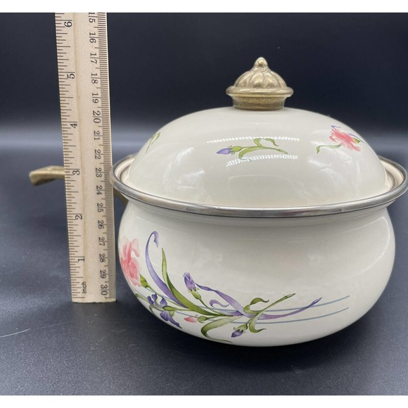 LINCOWARE ENAMEL SAUCEPAN 5 INCH WITH LID BRASS HANDLE VINTAGE 5" Saucepan - Picture 13 of 14